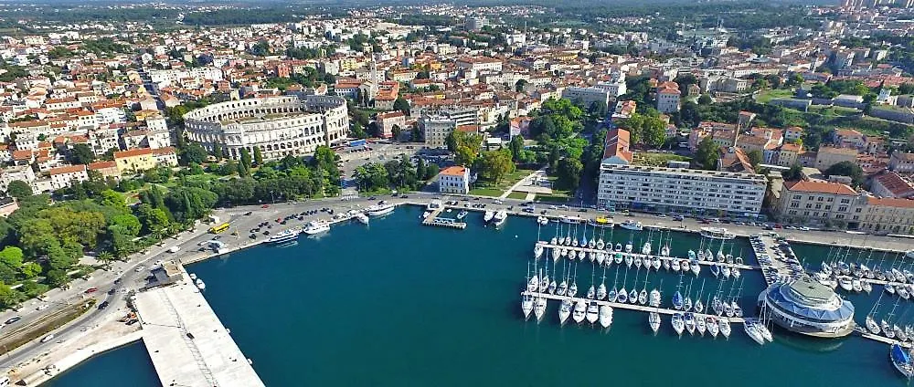 Villa Isabella Pula Apartment
